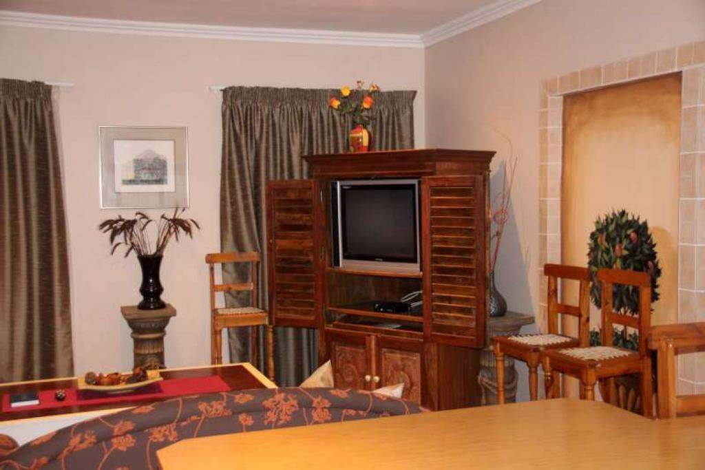 Alpine Inn George Esterno foto